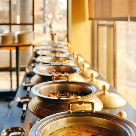 Fabexpress Asp Royal Residency Inn- Janakpuri 델리 외부 사진