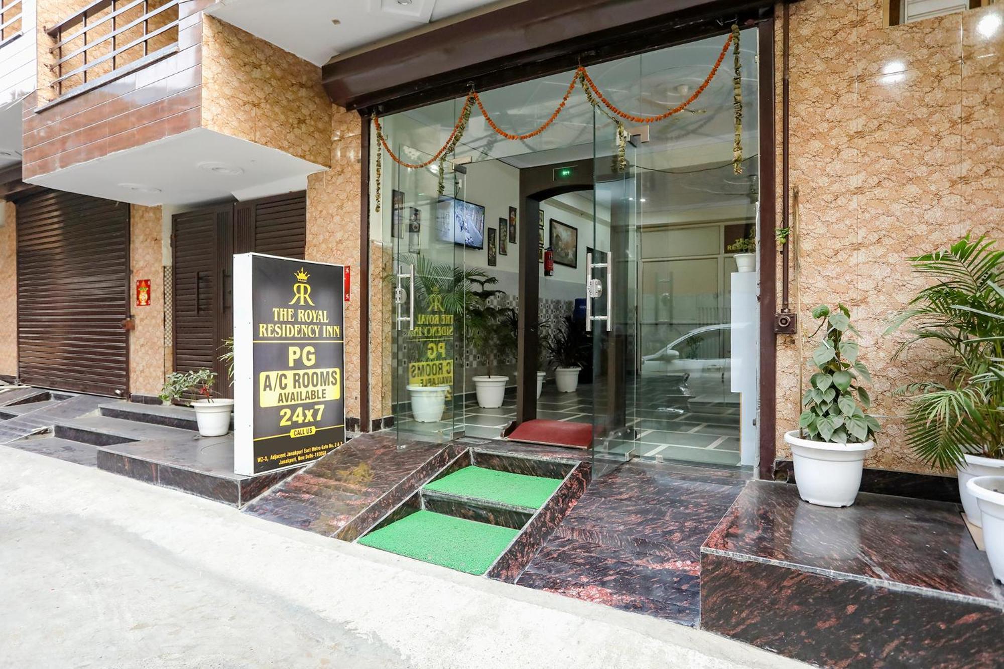 Fabexpress Asp Royal Residency Inn- Janakpuri 델리 외부 사진