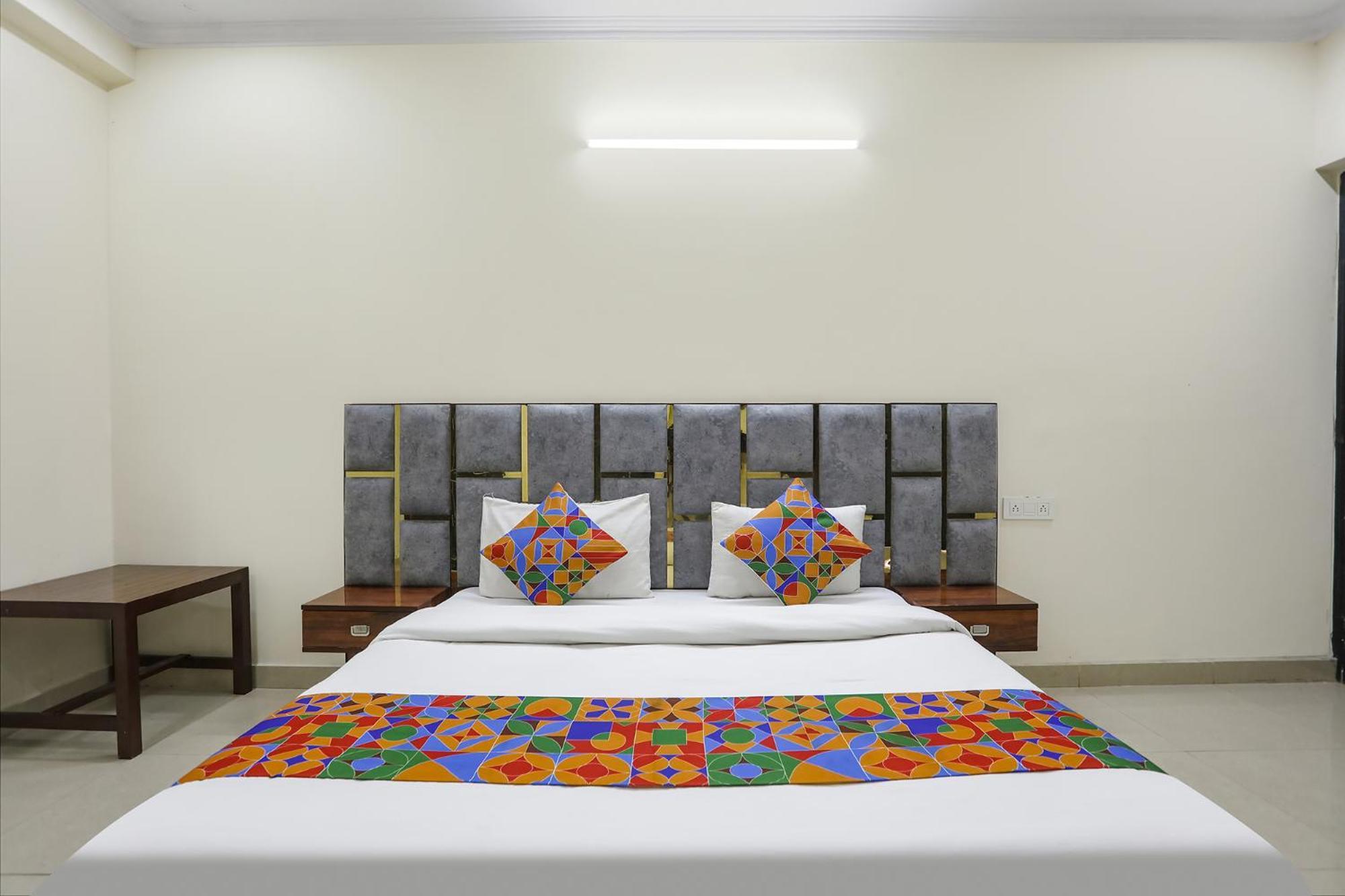 Fabexpress Asp Royal Residency Inn- Janakpuri 델리 외부 사진