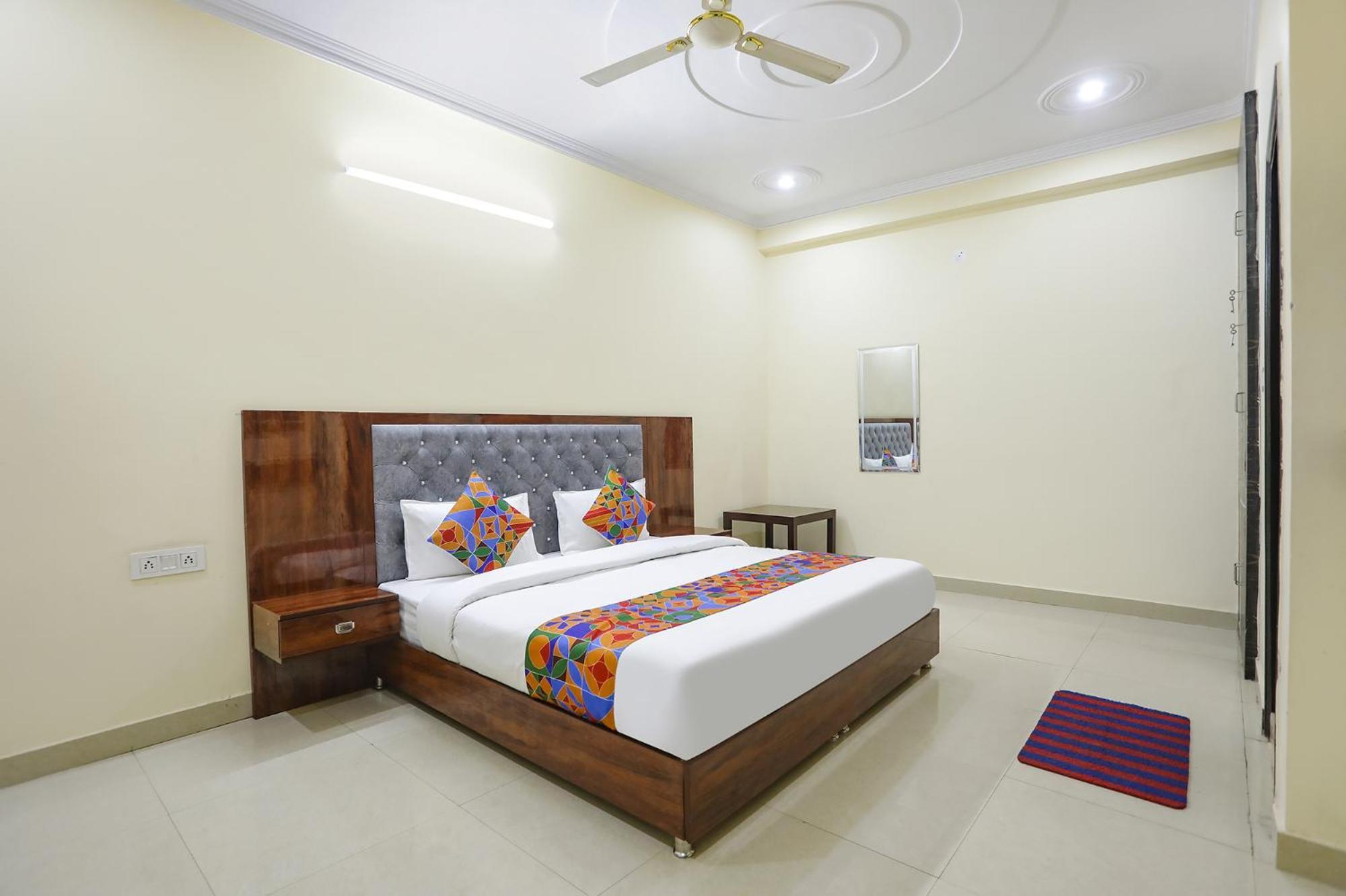 Fabexpress Asp Royal Residency Inn- Janakpuri 델리 외부 사진